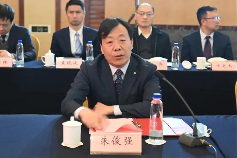 響應(yīng)“雙碳”行動(dòng) 服務(wù)能源安全——蘇鹽集團(tuán)舉行國(guó)際首個(gè)400兆瓦鹽穴壓縮空氣儲(chǔ)能示范項(xiàng)目簽約儀式 響應(yīng)“雙碳”行動(dòng) 服務(wù)能源安全——蘇鹽集團(tuán)舉行國(guó)際首個(gè)400兆瓦鹽穴壓縮空氣儲(chǔ)能示范項(xiàng)目簽約儀式