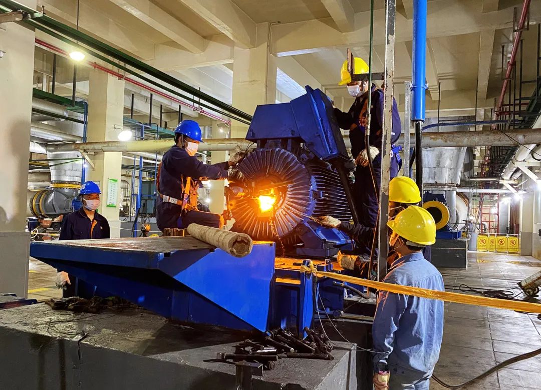 大干紅五月丨蘇鹽井神公司：齊心奮戰“紅五月” 打贏檢修攻堅戰