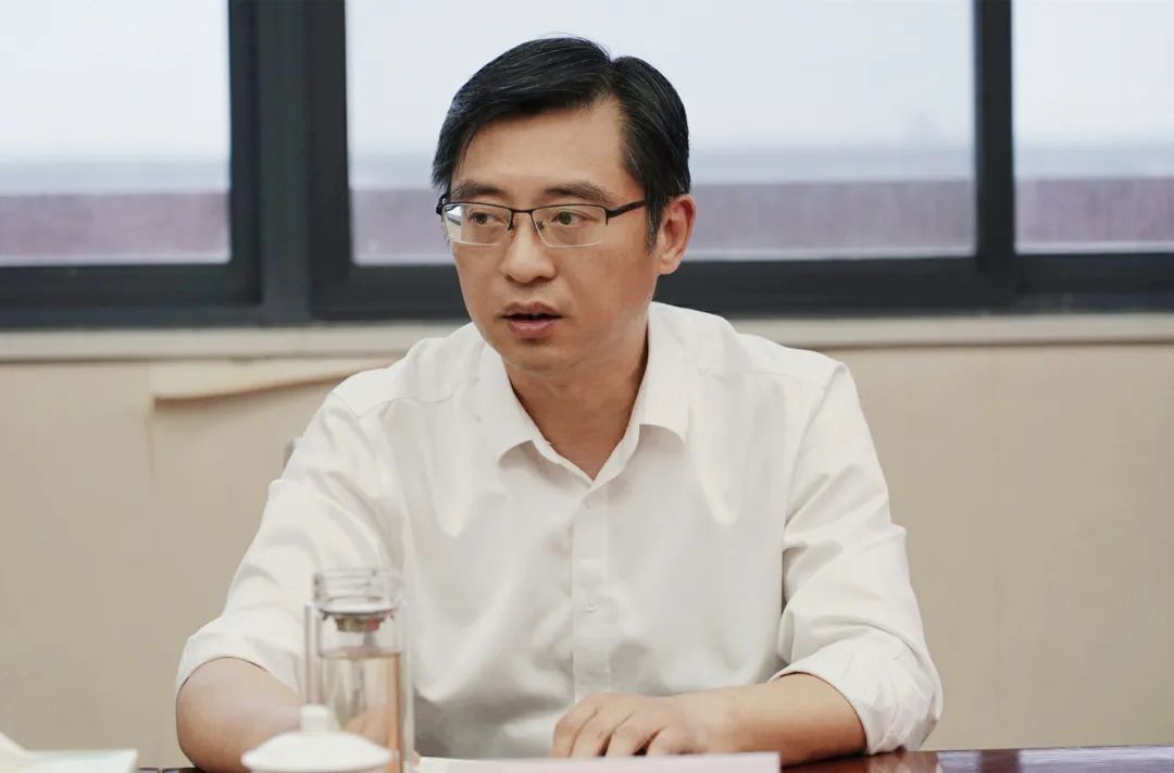 蘇鹽集團黨委書記、董事長章朝陽赴蘇鹽井神公司主持召開書記辦公會 蘇鹽集團黨委書記、董事長章朝陽赴蘇鹽井神公司主持召開書記辦公會