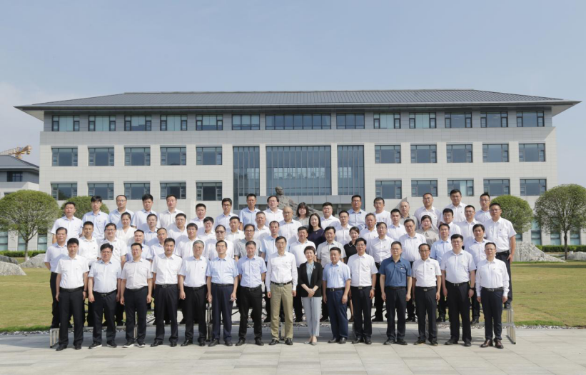 深刻領(lǐng)悟“兩個(gè)確立”決定性意義 堅(jiān)決擔(dān)起“勇挑大梁”重大責(zé)任——蘇鹽集團(tuán)“迎接二十大，勇?lián)率姑敝黝}教育培訓(xùn)班綜述